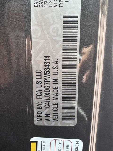 Used 2023 Jeep Wrangler Willys image 30