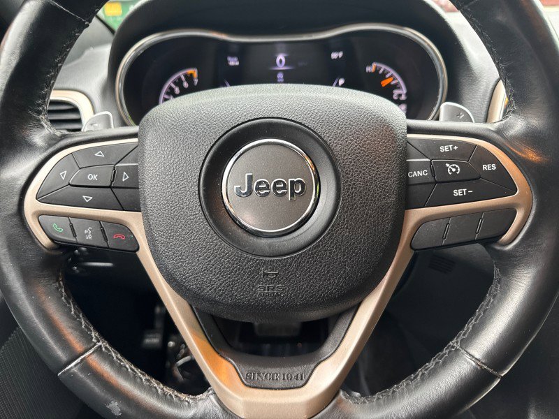 Used 2015 Jeep Grand Cherokee Laredo w/ Quick Order Package 23E AWD/4WD image 18