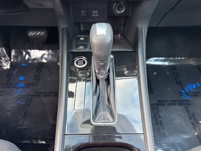 Used 2023 Nissan Kicks SV w/ Interior Electronics Package FWD image 33