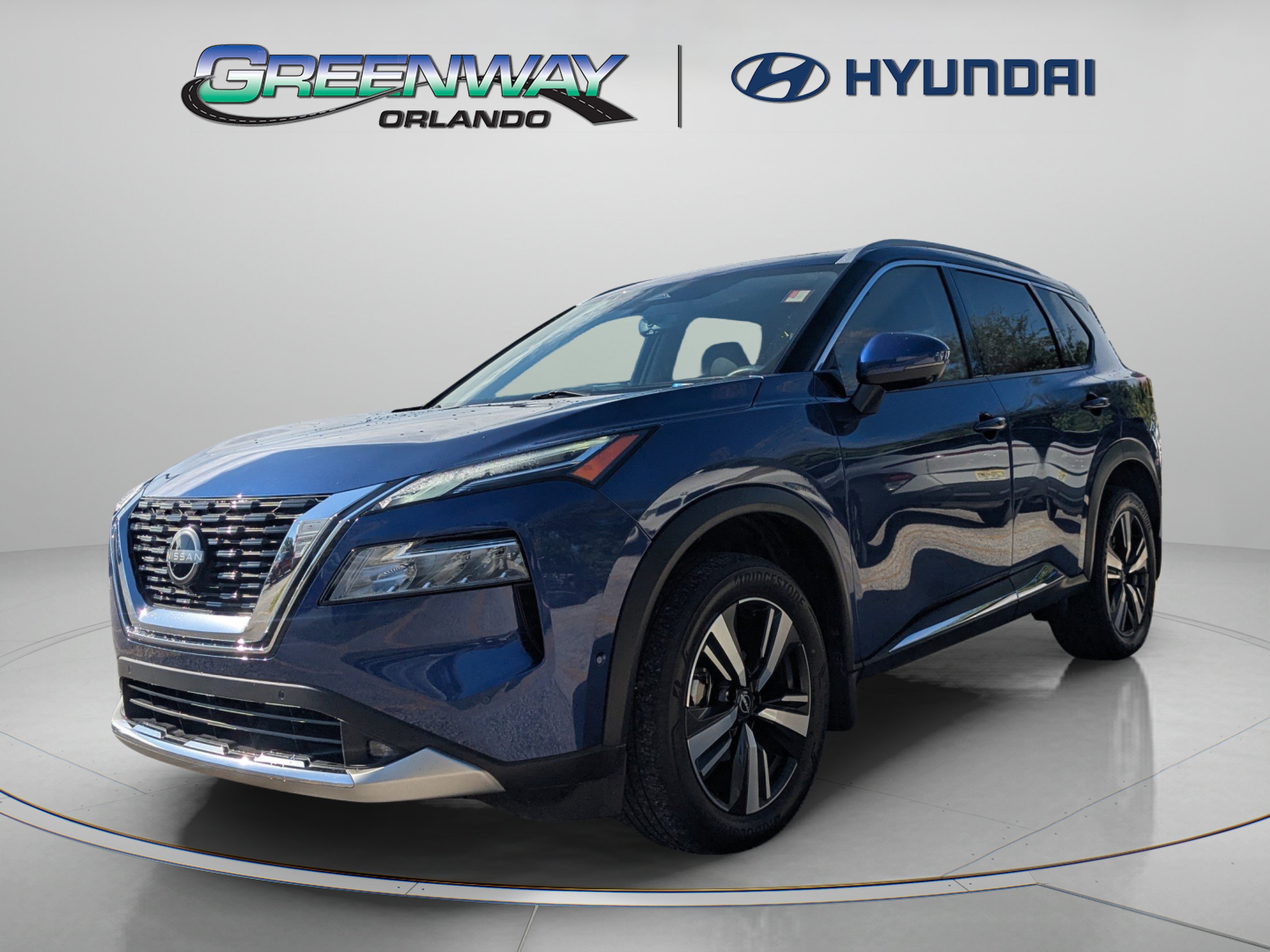Used 2022 Nissan Rogue Platinum w/ Head-Up Display Package FWD image 3