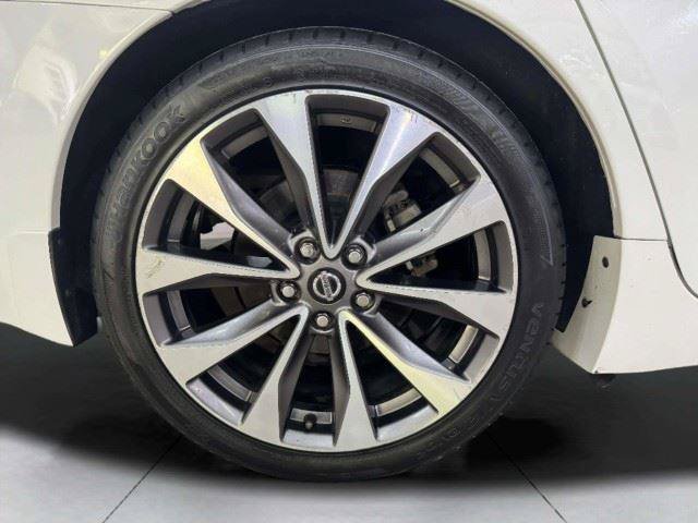 Used 2019 Nissan Maxima Platinum w/ Illumination Package FWD image 49