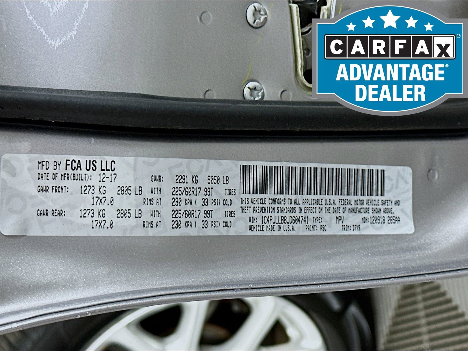 Used 2018 Jeep Cherokee Latitude Plus w/ Comfort/Convenience Group image 31