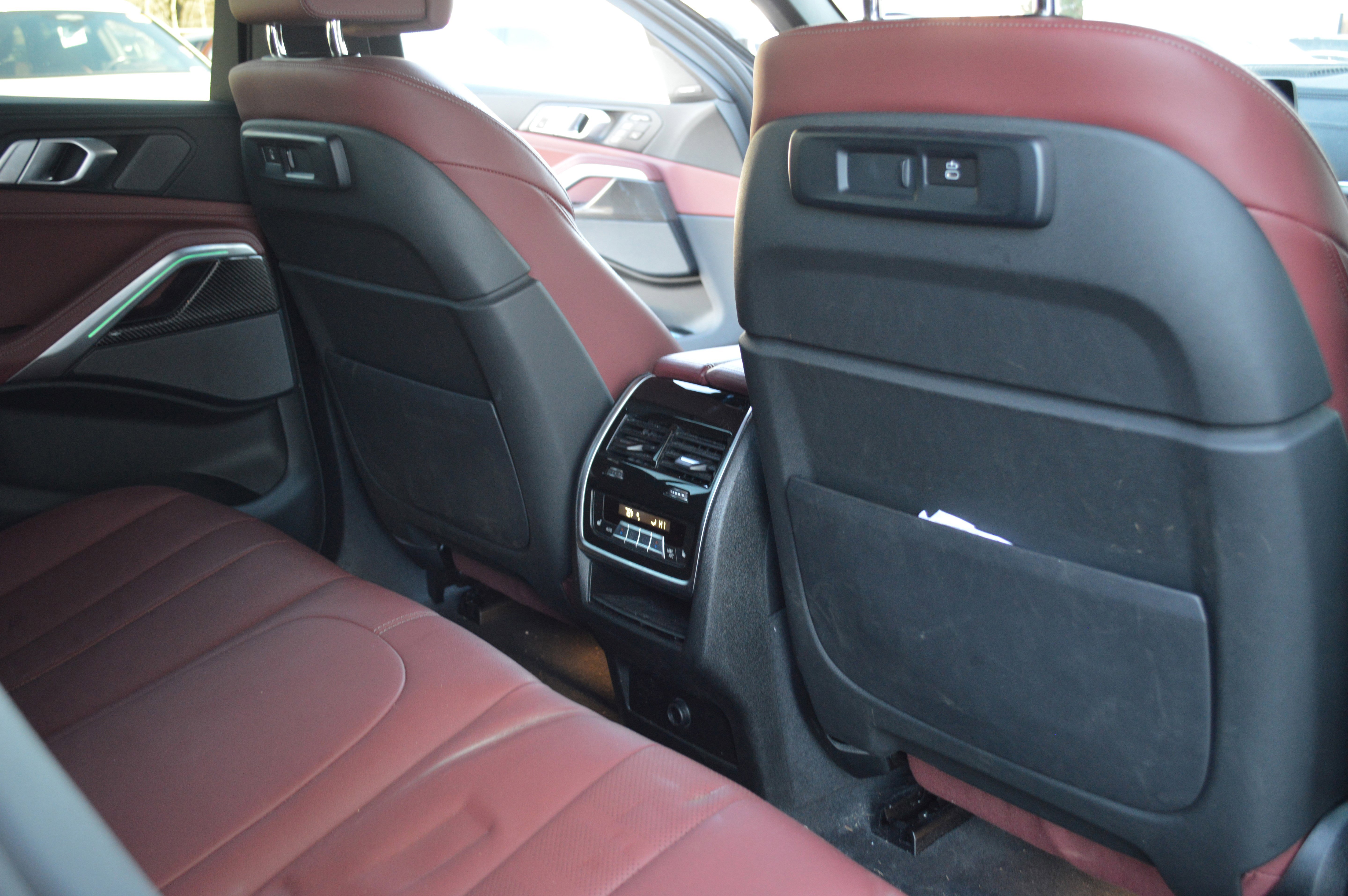 Used 2021 BMW X6 M50i w/ Premium Package image 30