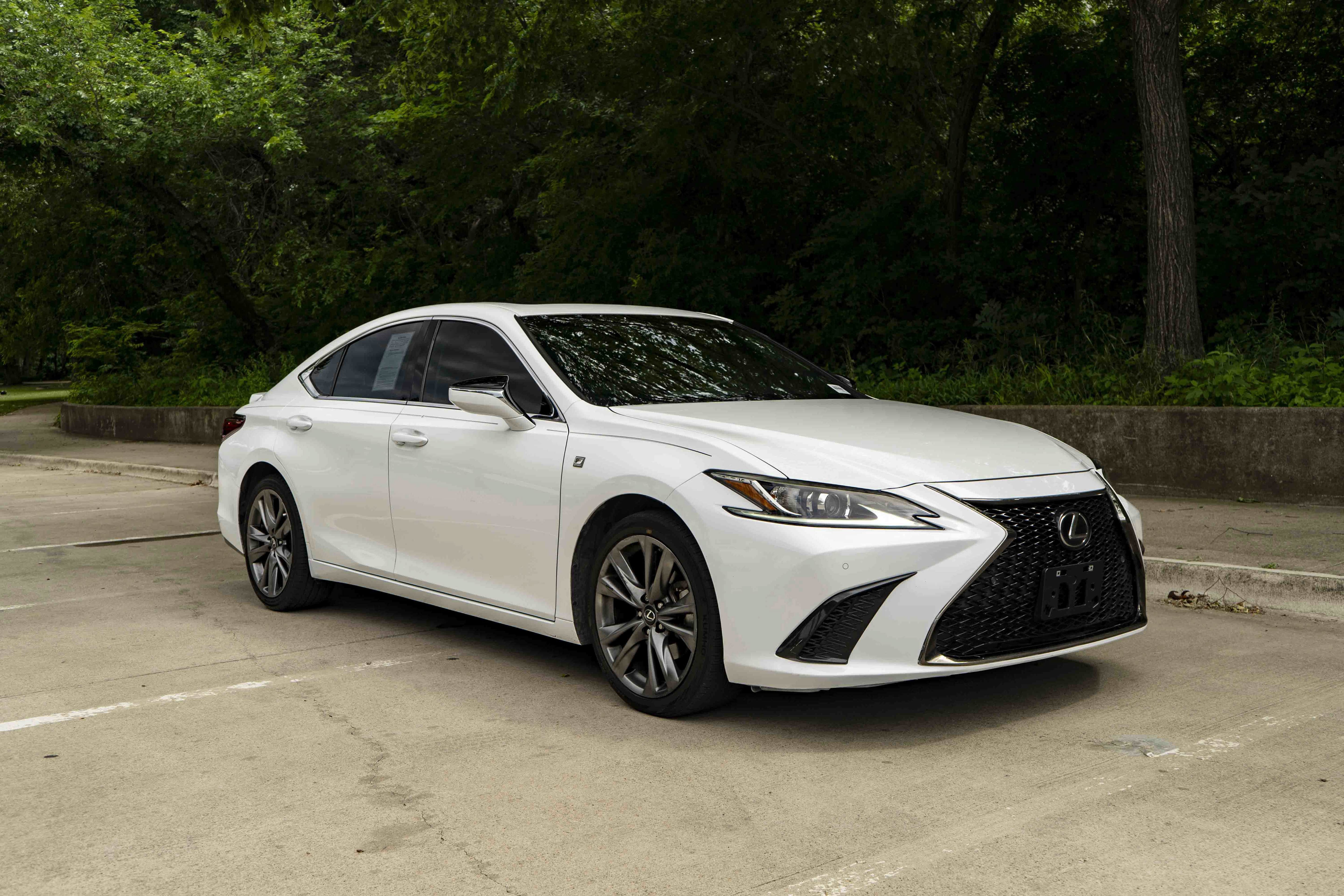 Used 2021 Lexus ES 350 F Sport w/ Accessory Package FWD image 2