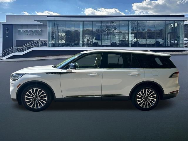 Used 2023 Lincoln Aviator Reserve w/ Equipment Group 201A RWD image 4