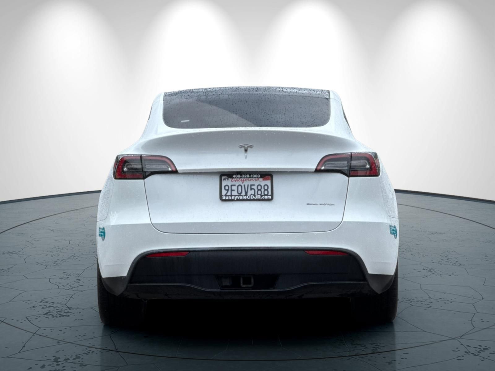 Used 2023 Tesla Model Y Long Range AWD/4WD image 5