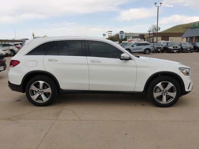 Used 2022 Mercedes-Benz GLC 300 4MATIC image 5