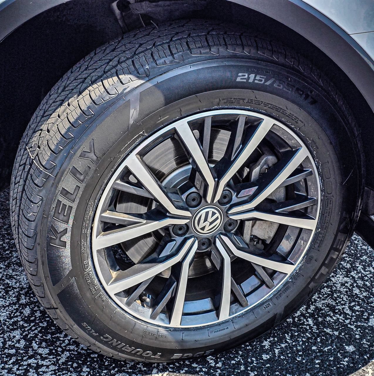 Used 2019 Volkswagen Tiguan SE AWD/4WD image 8