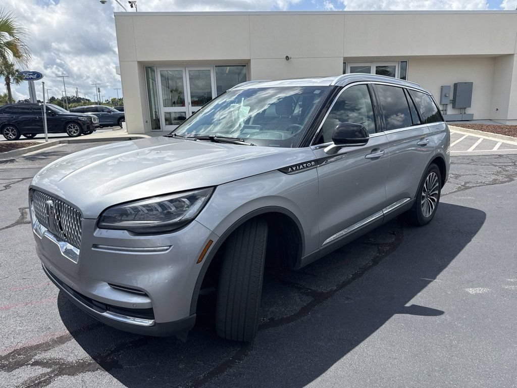 Certified 2023 Lincoln Aviator 2WD w/ Premium Package image 7
