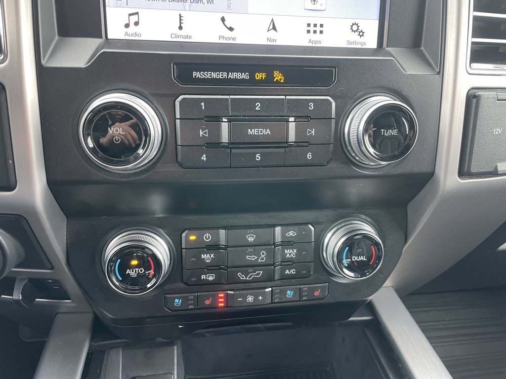 Used 2019 Ford F150 Platinum w/ Equipment Group 701A Luxury image 11