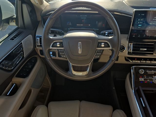 Used 2023 Lincoln Navigator L Reserve image 19