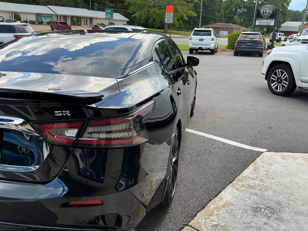Used 2020 Nissan Maxima SR w/ Sport Mat Group FWD image 6