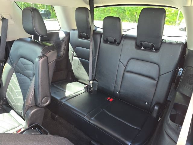 Used 2023 Nissan Pathfinder Platinum AWD/4WD image 13