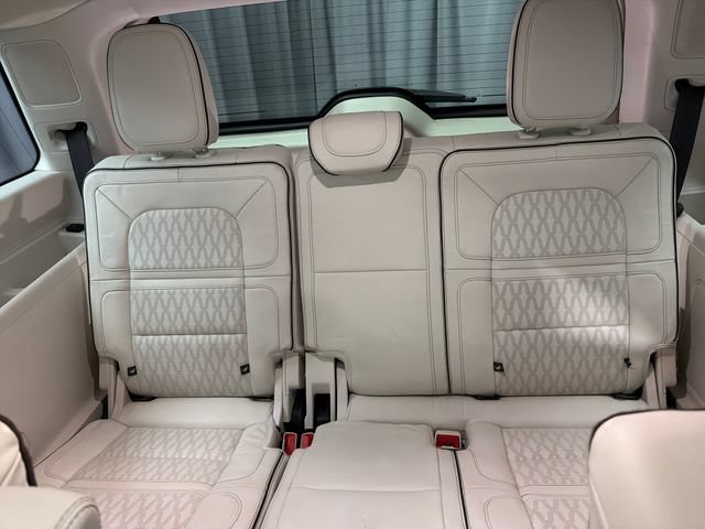 Used 2024 Lincoln Navigator Black Label AWD/4WD image 14