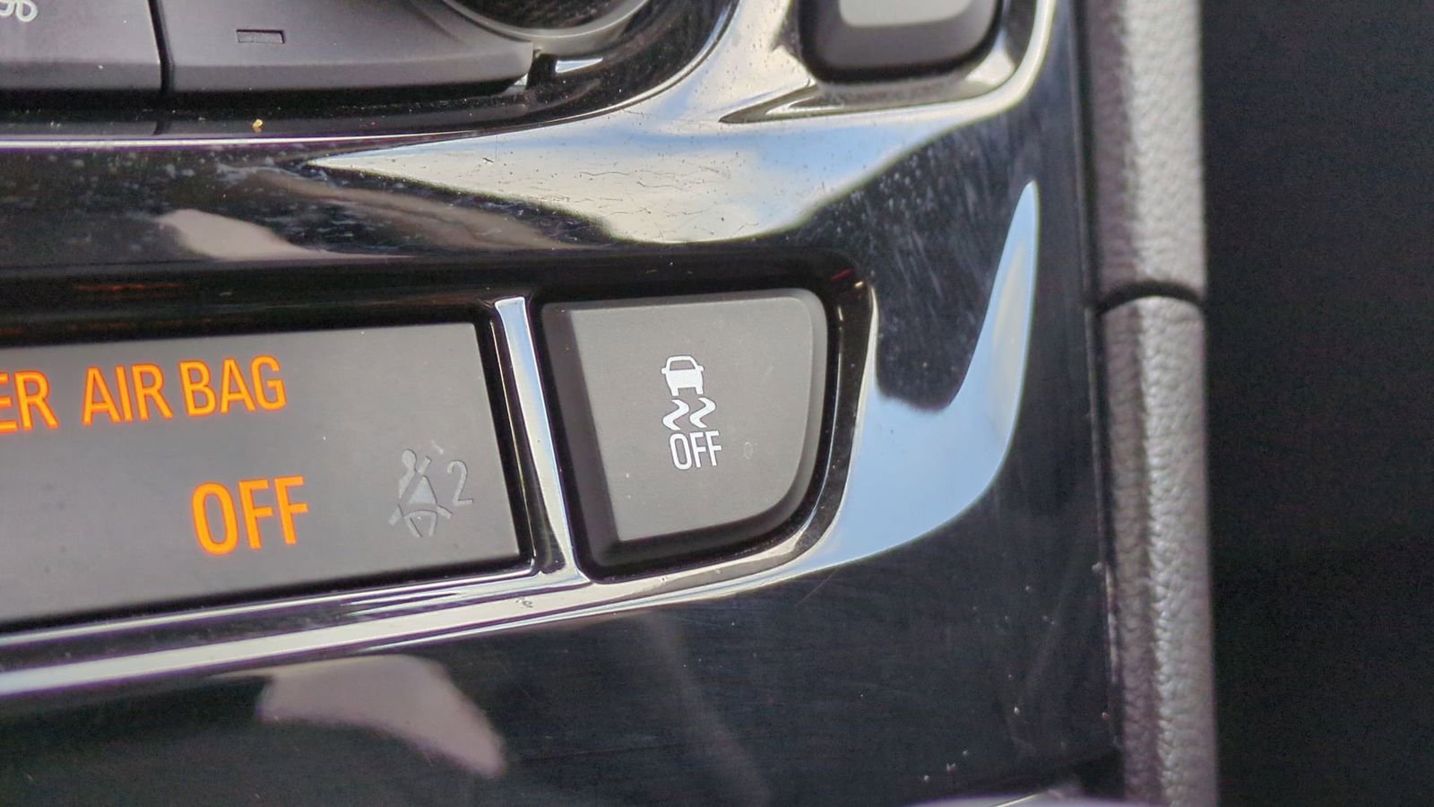 Used 2017 Buick Encore Essence image 33