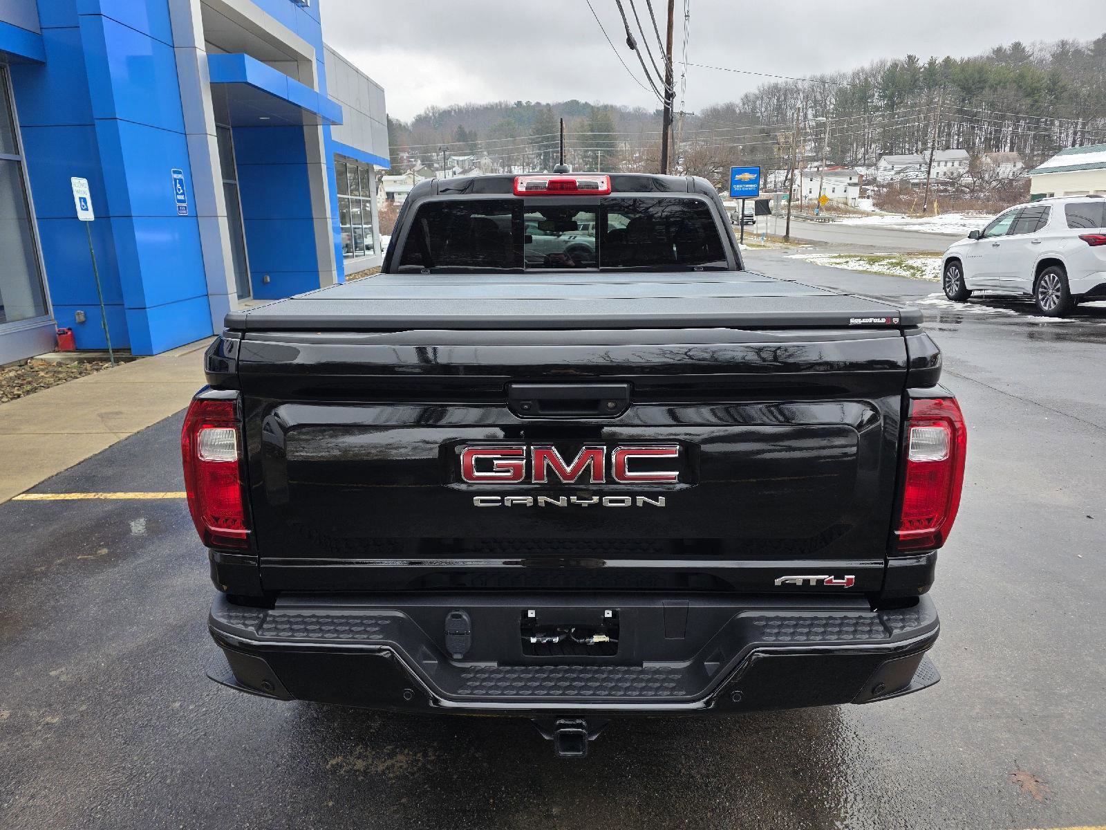 Used 2024 GMC Canyon AT4 w/ Canyon Safety Plus Package image 7