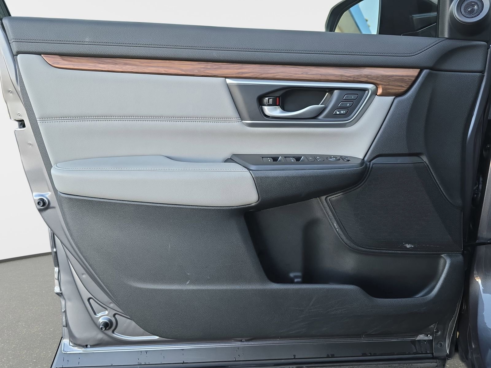 Certified 2021 Honda CR-V Touring image 30