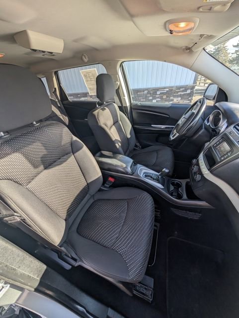 Used 2015 Dodge Journey SE image 36