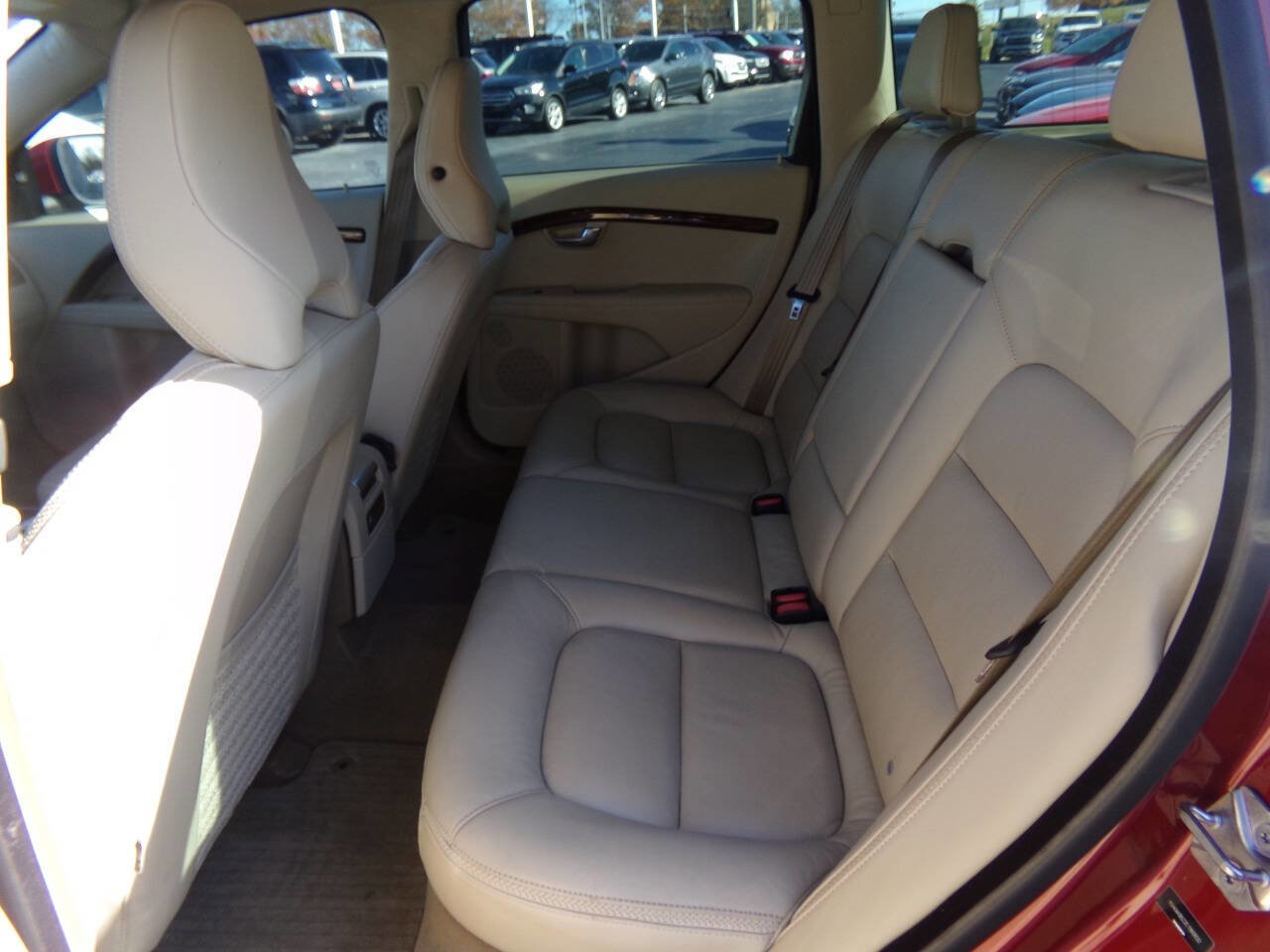 Used 2014 Volvo XC70 3.2 w/ Climate Package image 14