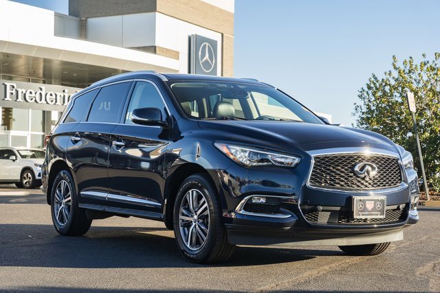 Used 2020 INFINITI QX60 Luxe w/ Essential Package