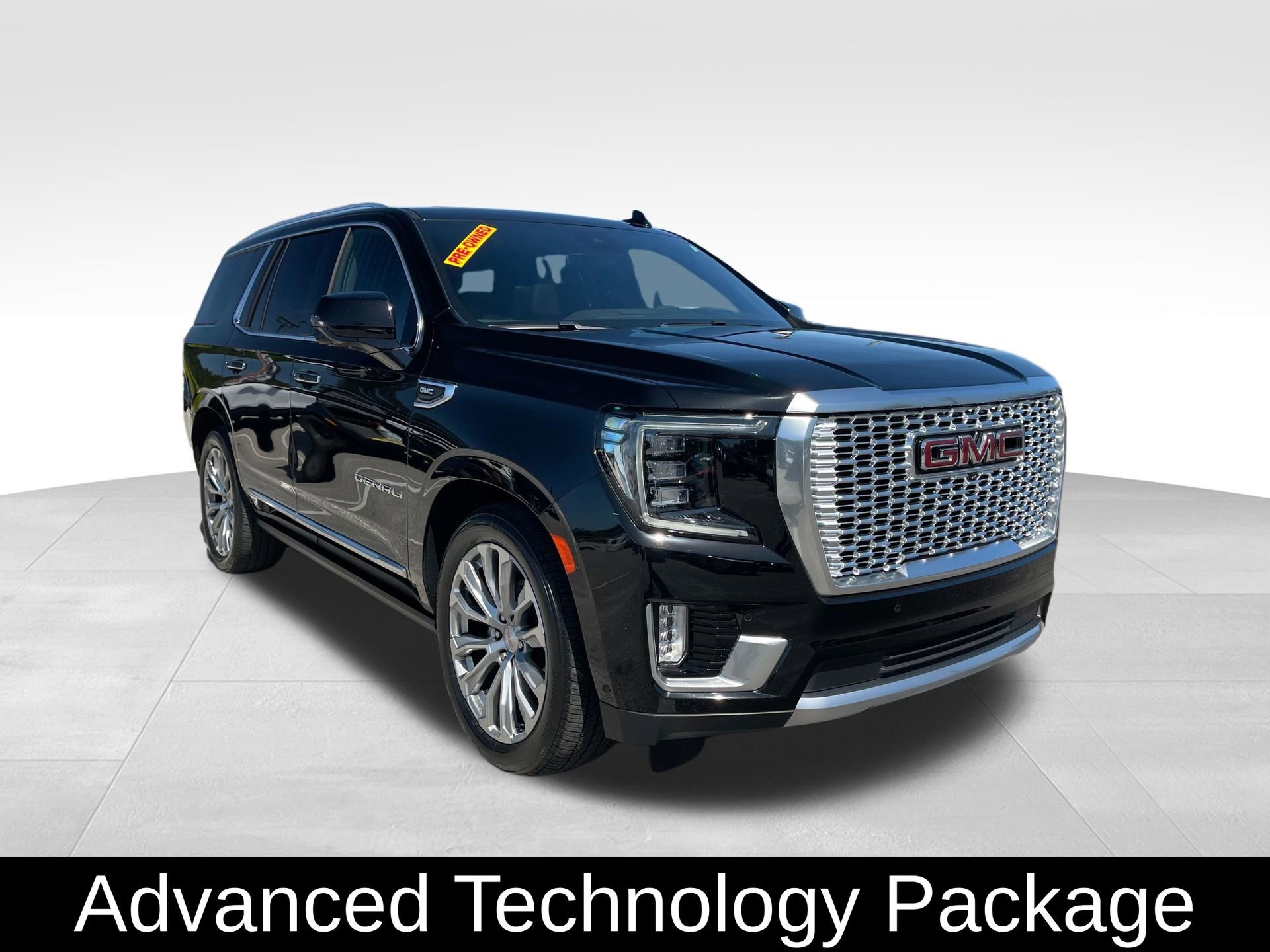 Used 2023 GMC Yukon Denali w/ Denali Reserve Package image 3