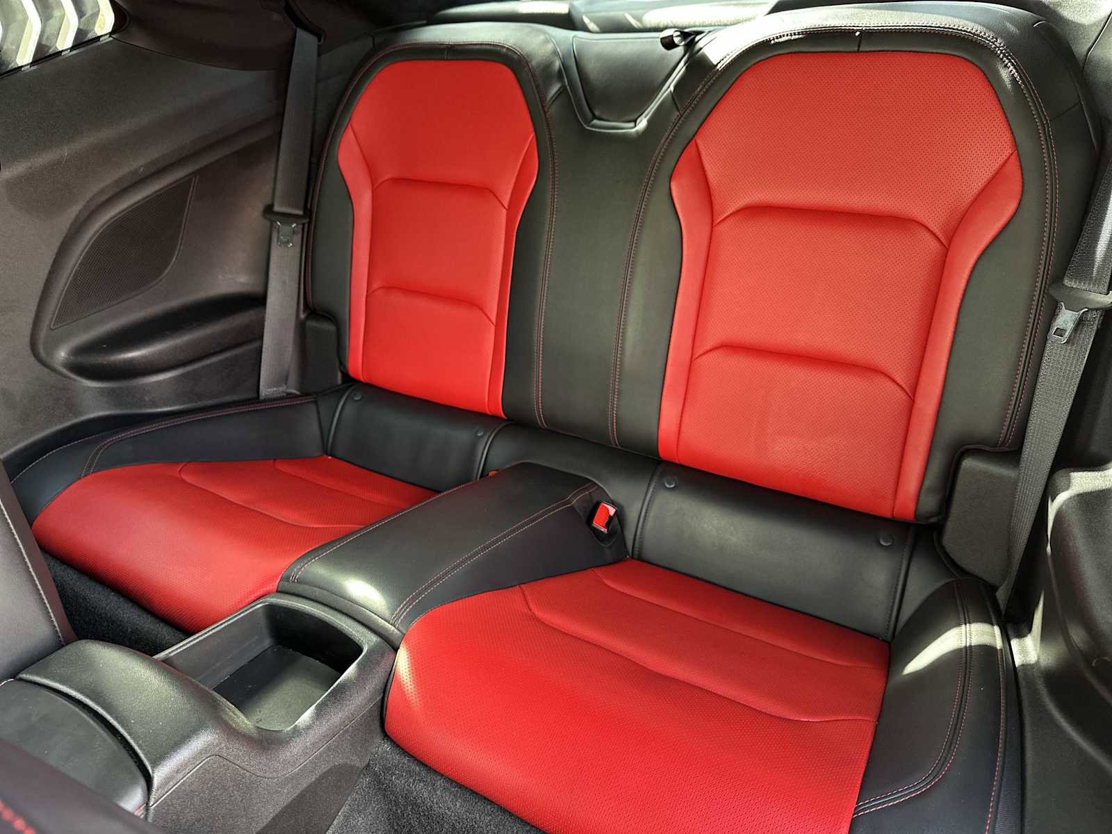 Used 2019 Chevrolet Camaro LT image 17