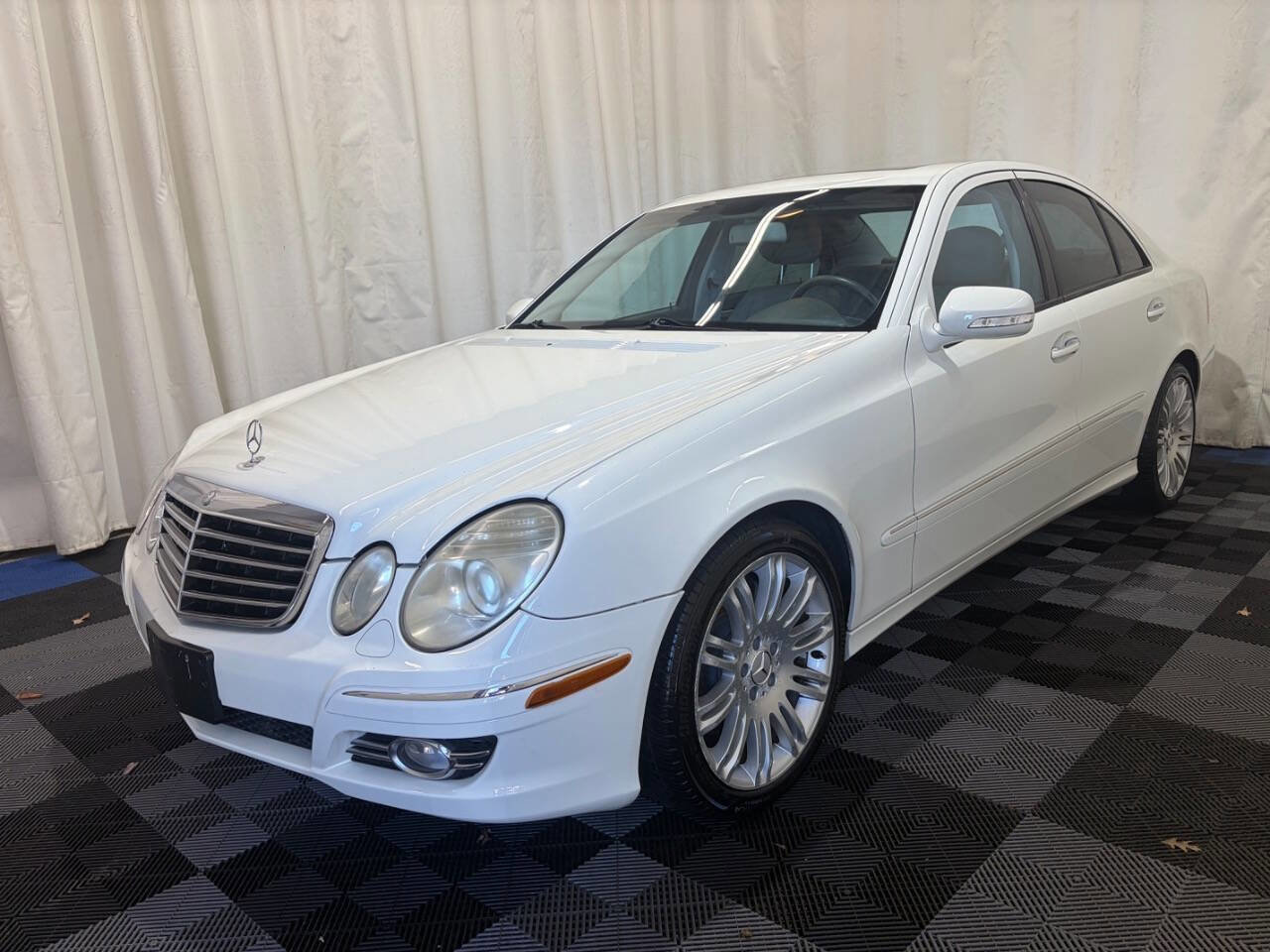 Used 2007 Mercedes-Benz E 350 Sedan image 2