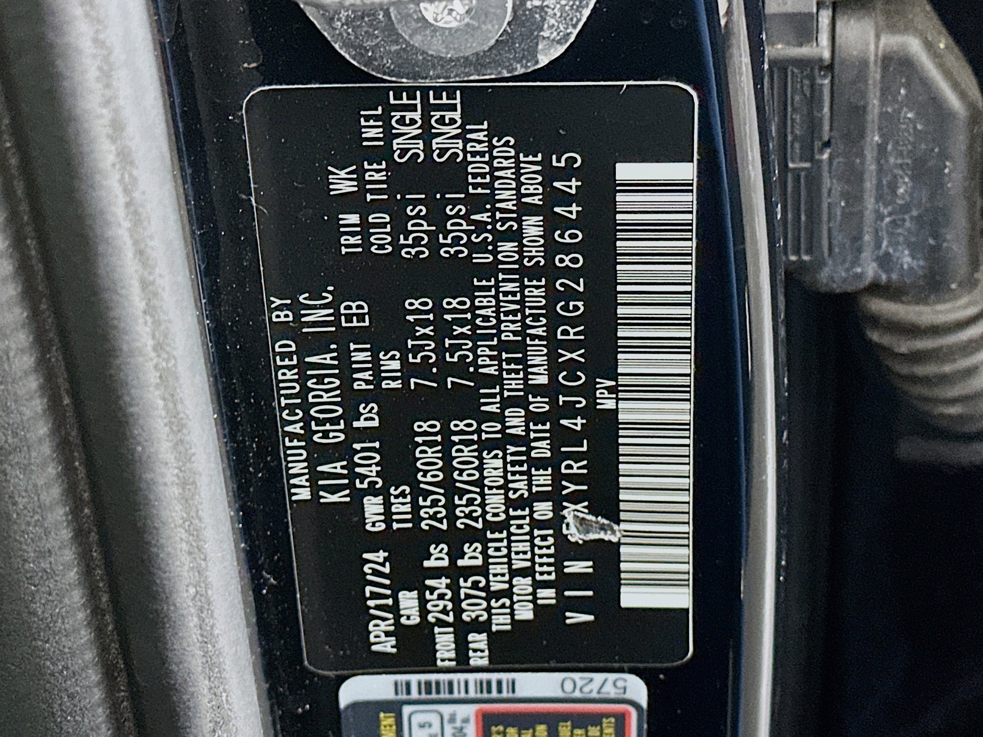 Used 2024 Kia Sorento S image 12