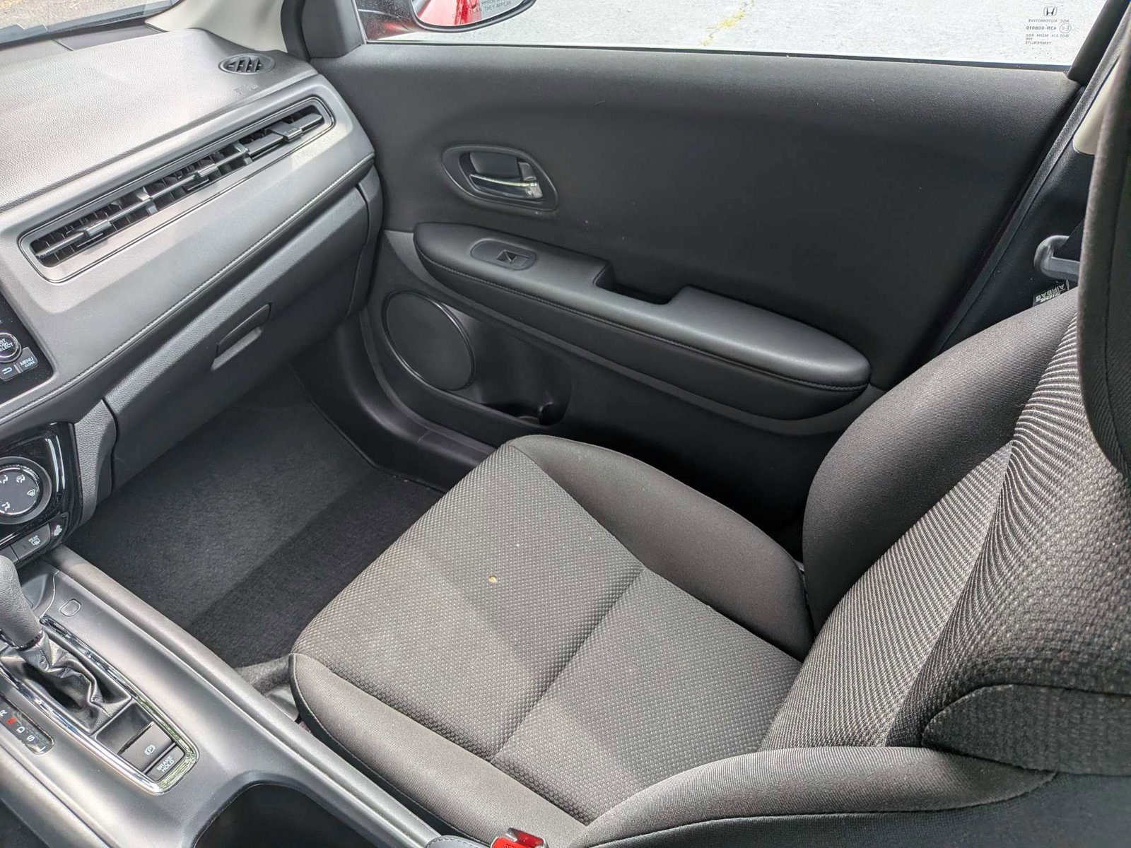 Used 2017 Honda HR-V LX image 16