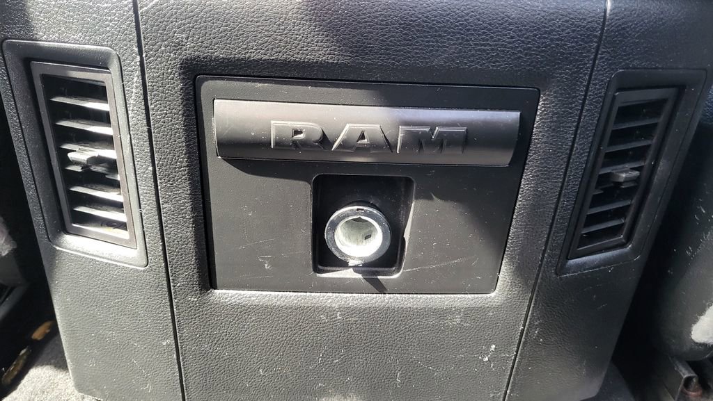 Used 2018 RAM 2500 Lone Star w/ Harvest Edition image 24