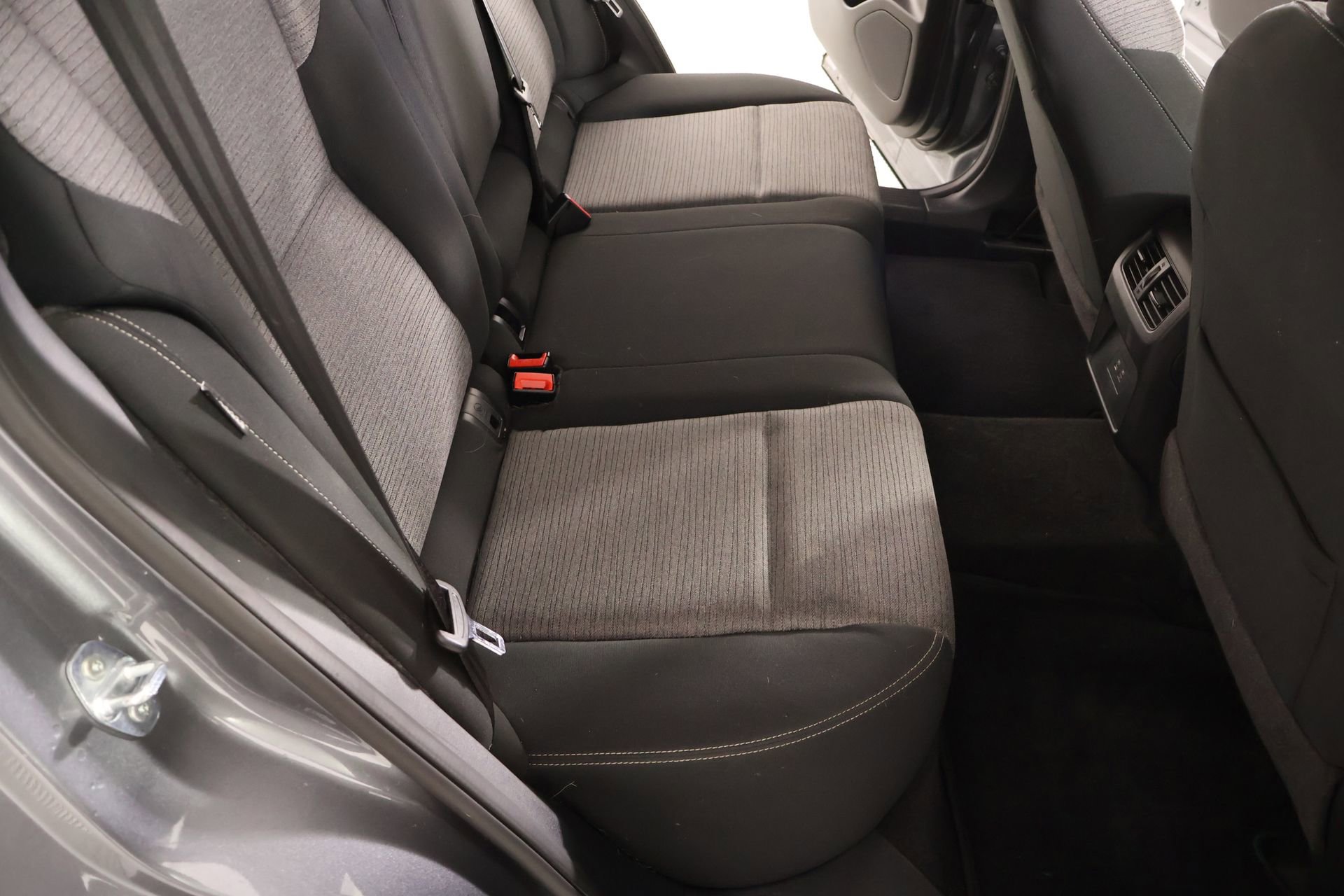Used 2023 Nissan Rogue SV FWD image 13