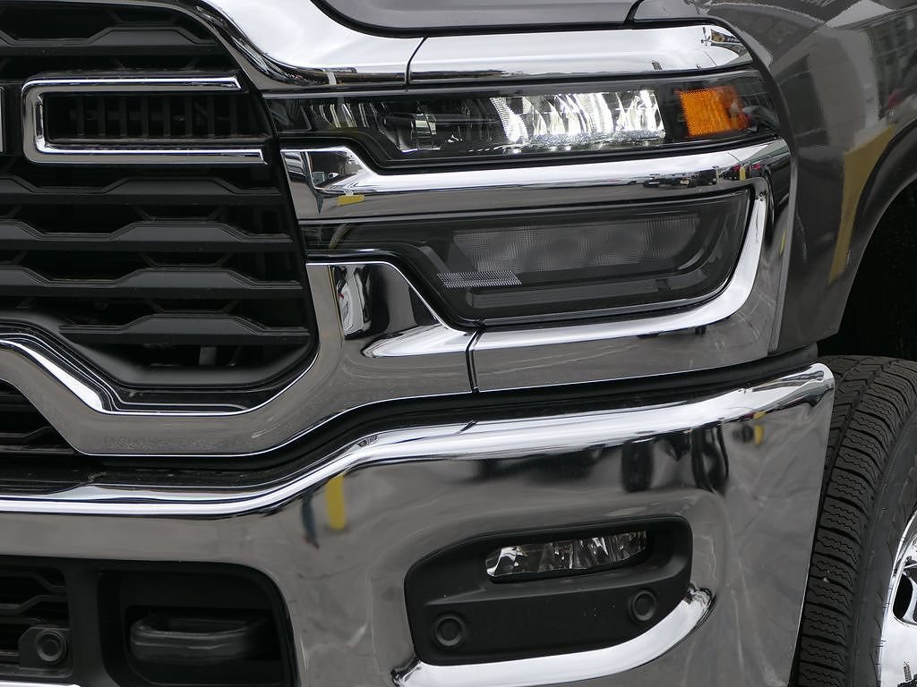 New 2026 RAM 3500 Tradesman AWD/4WD image 8