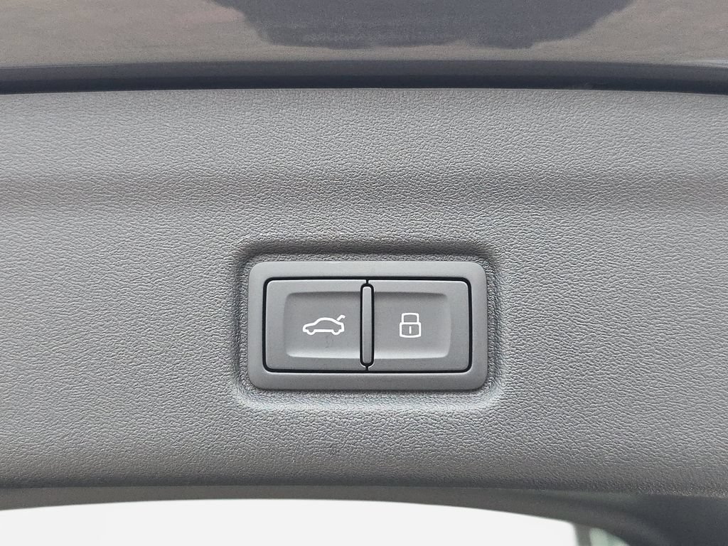 New 2027 Audi Q6 e-tron Premium Plus RWD image 13