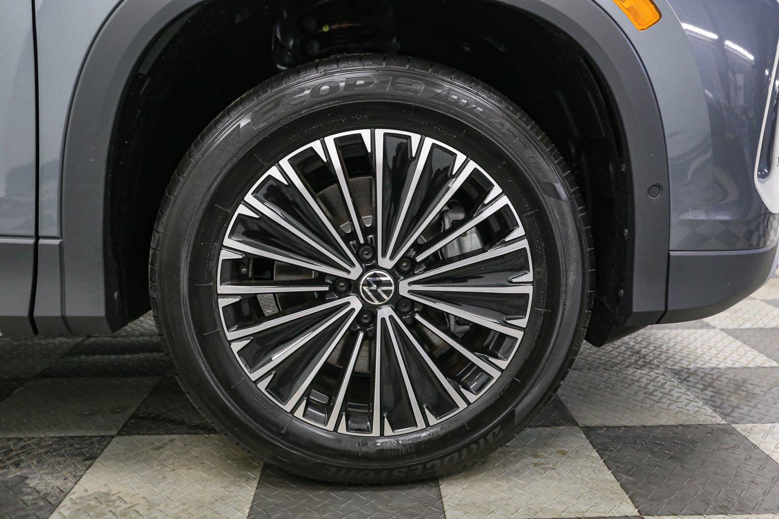 New 2026 Volkswagen Tiguan S AWD/4WD image 12