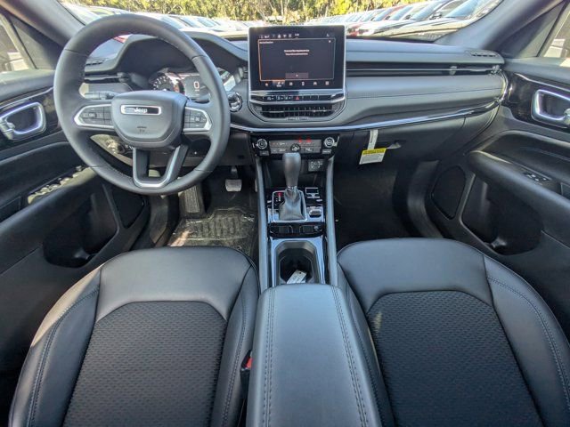 New 2026 Jeep Compass Latitude AWD/4WD image 13