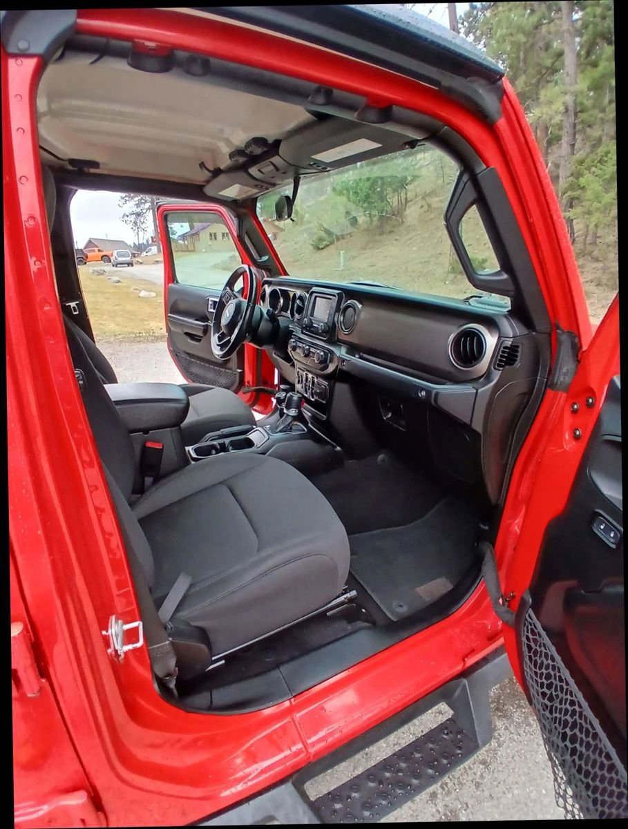 Used 2020 Jeep Gladiator Sport w/ Quick Order Package 24S AWD/4WD image 12
