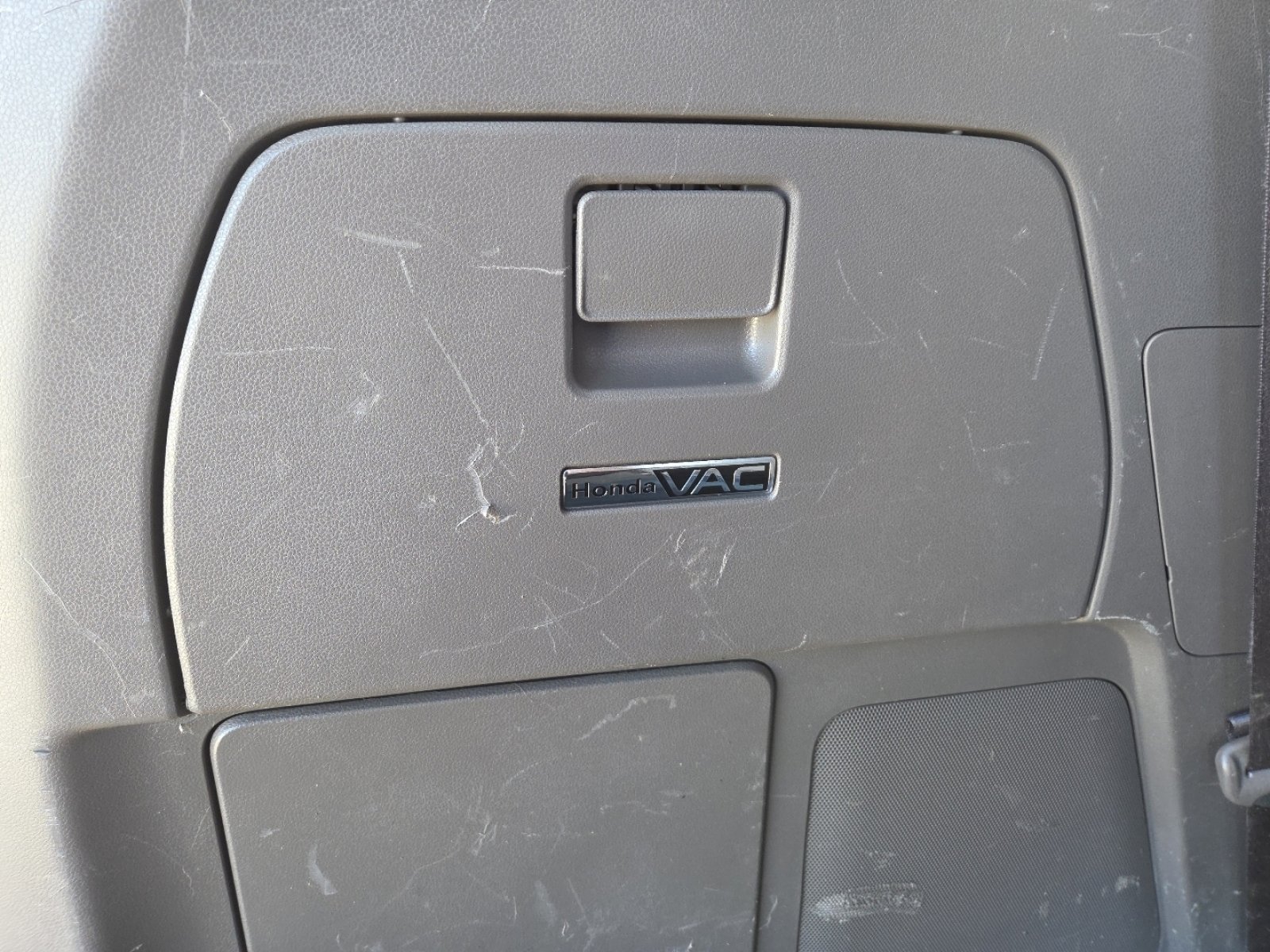 Used 2016 Honda Odyssey SE image 17