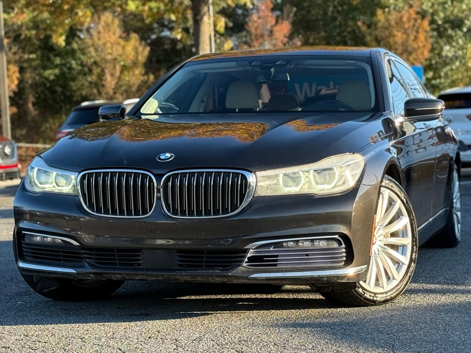 Used 2016 BMW 740i image 1