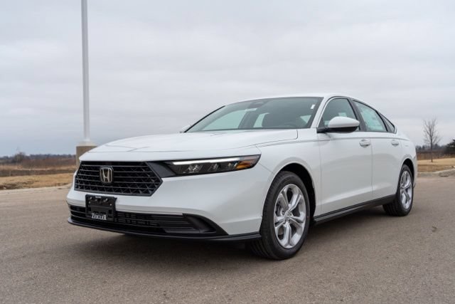 Used 2023 Honda Accord LX image 3