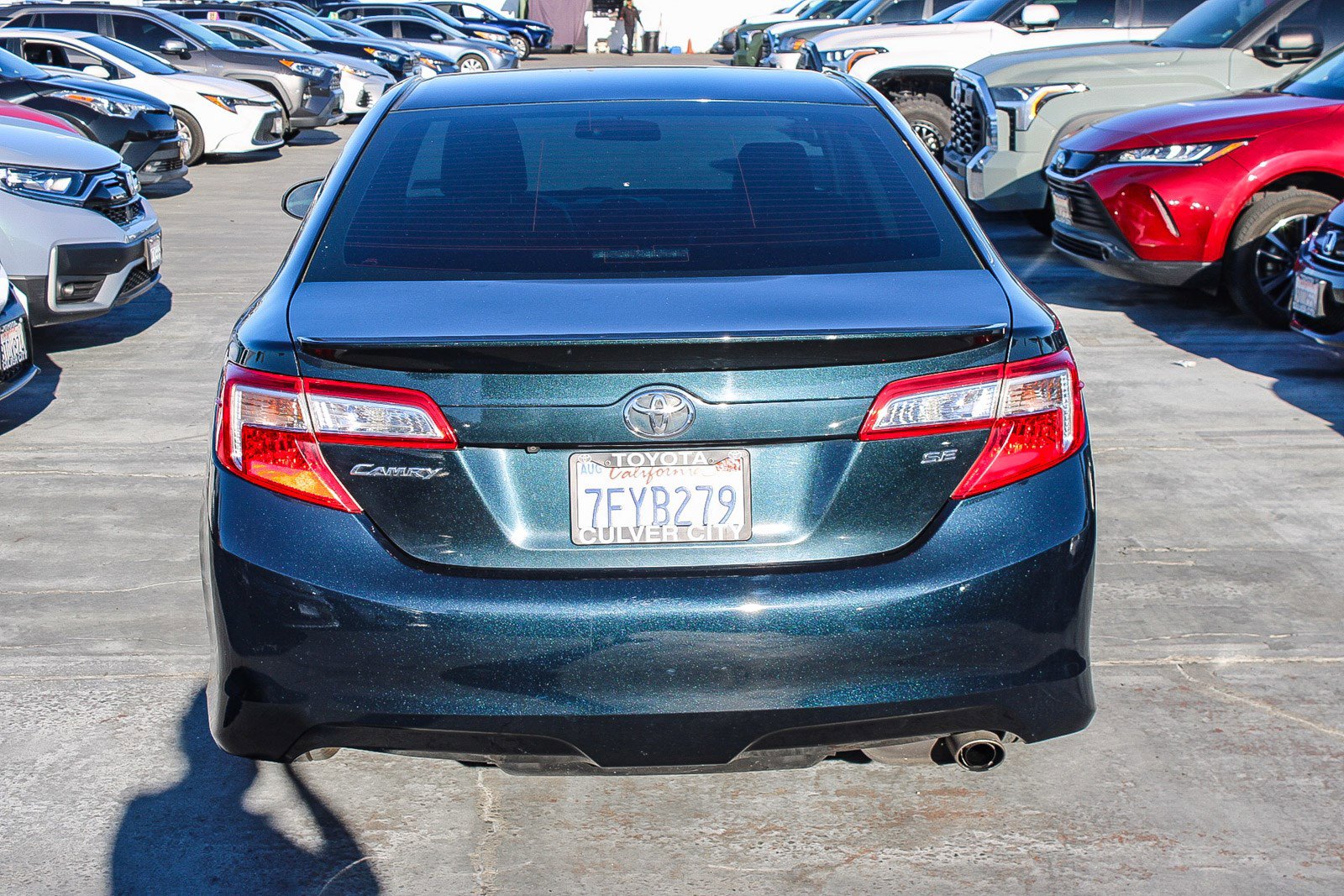 Used 2014 Toyota Camry SE image 8