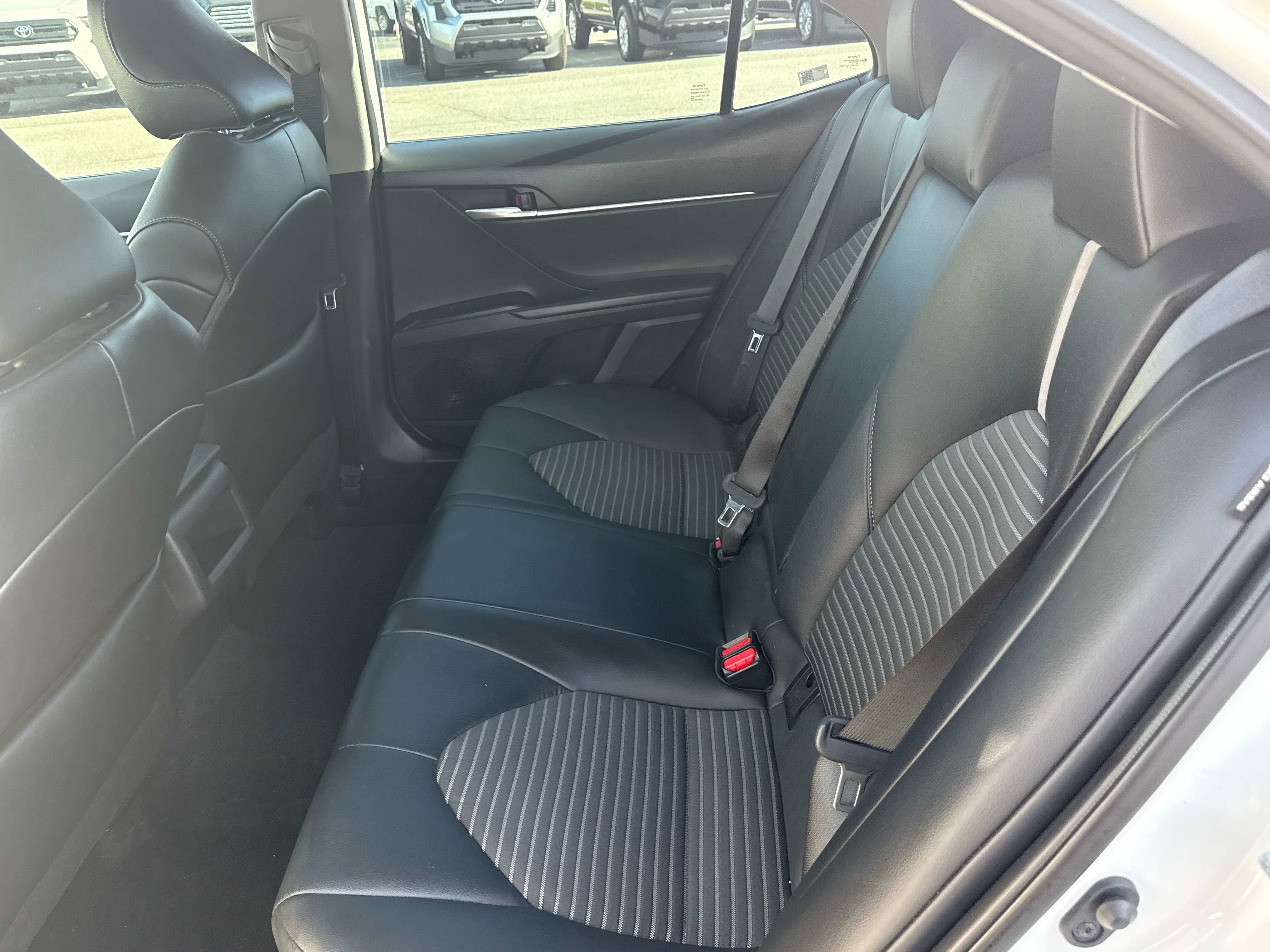 Used 2024 Toyota Camry SE image 13