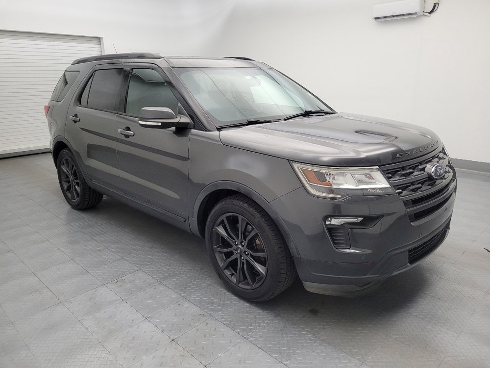 Used 2018 Ford Explorer XLT w/ Equipment Group 202A FWD image 11