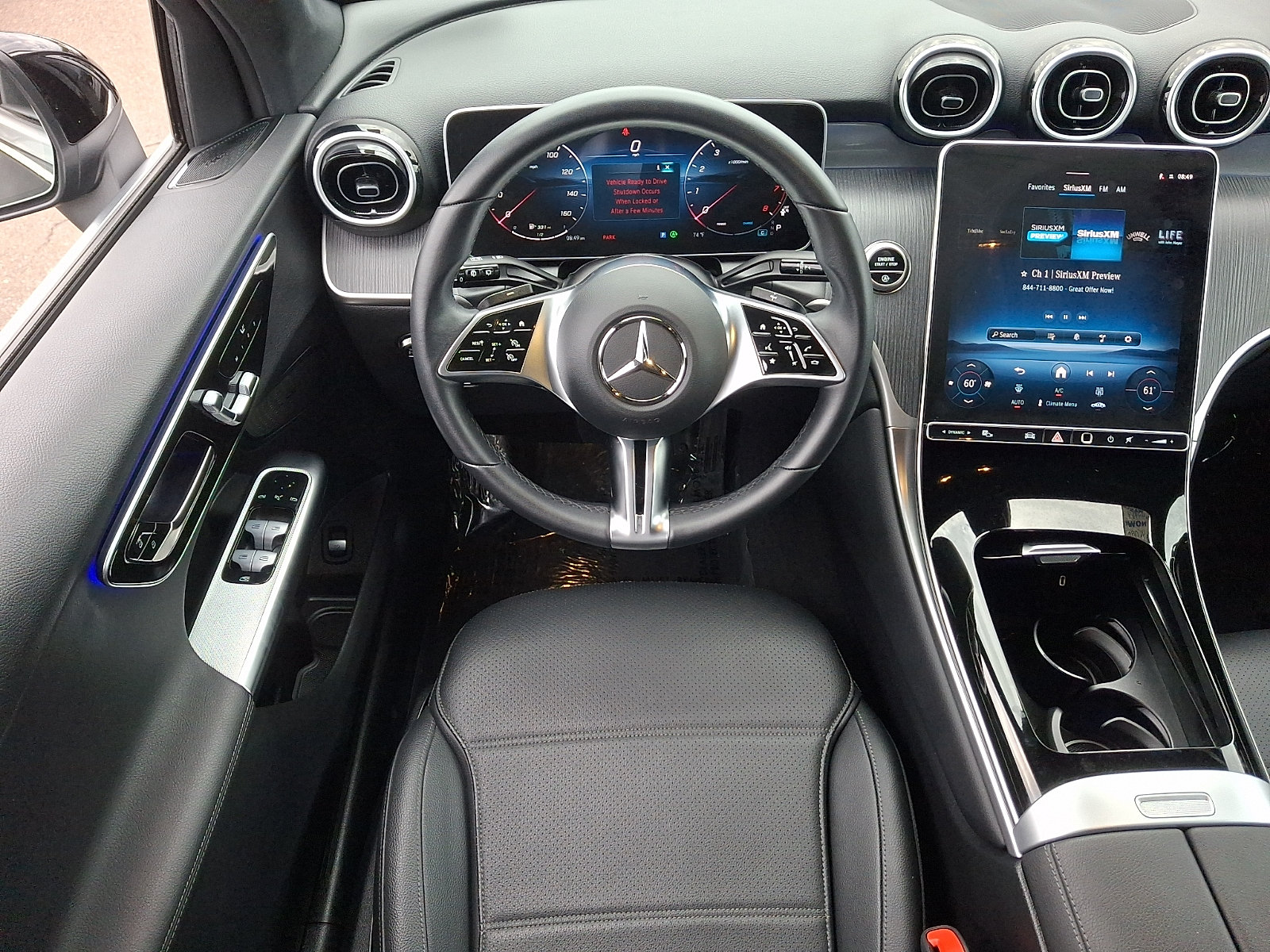 Used 2025 Mercedes-Benz GLC 300 image 11