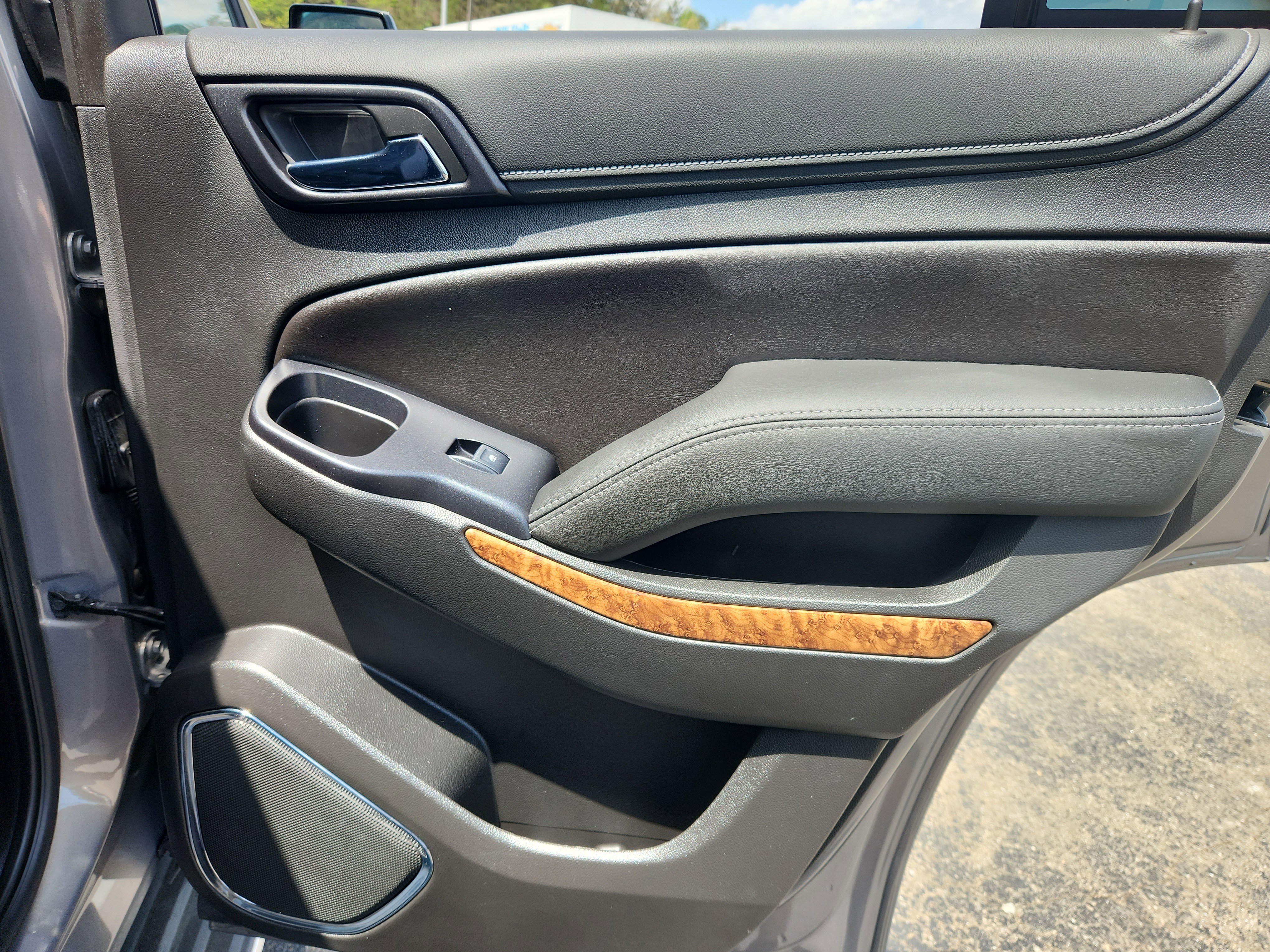 Used 2019 Chevrolet Tahoe Premier AWD/4WD image 49
