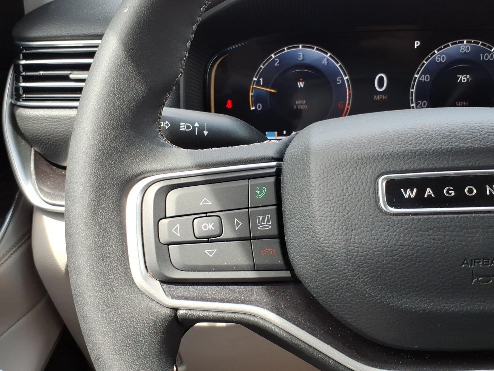 Used 2024 Jeep Wagoneer L 4WD image 15