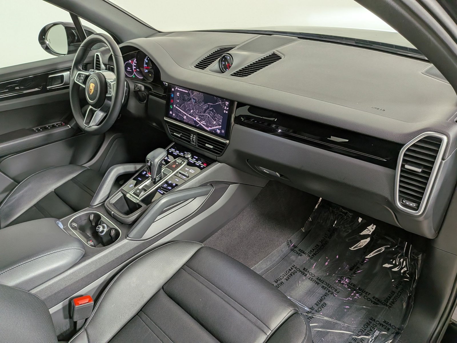 Certified 2023 Porsche Cayenne Platinum Edition AWD/4WD image 24