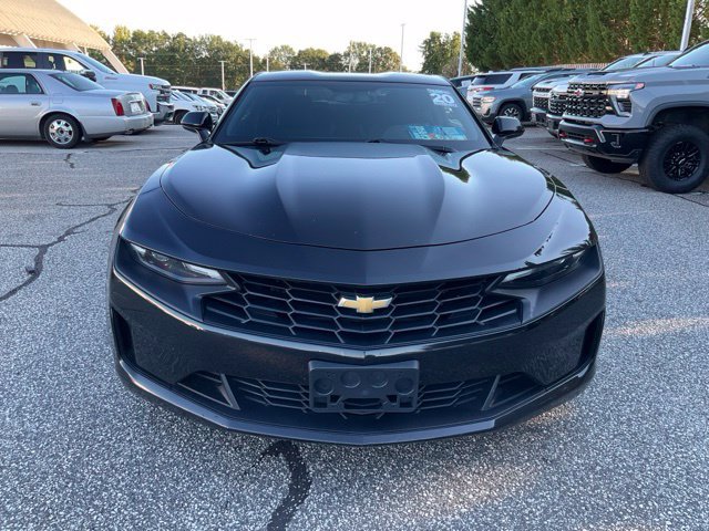 Used 2020 Chevrolet Camaro LT RWD image 2