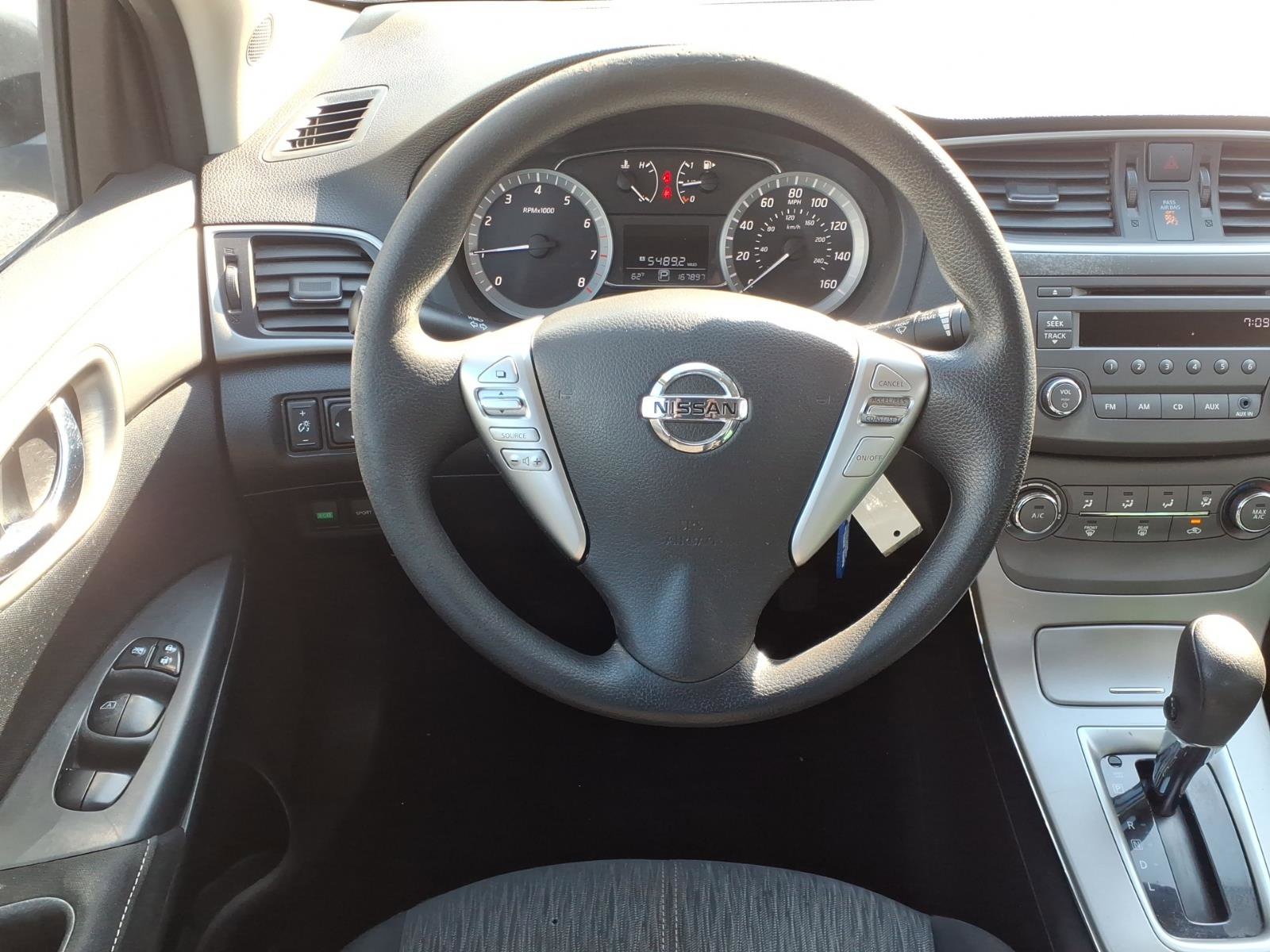 Used 2014 Nissan Sentra SV image 5