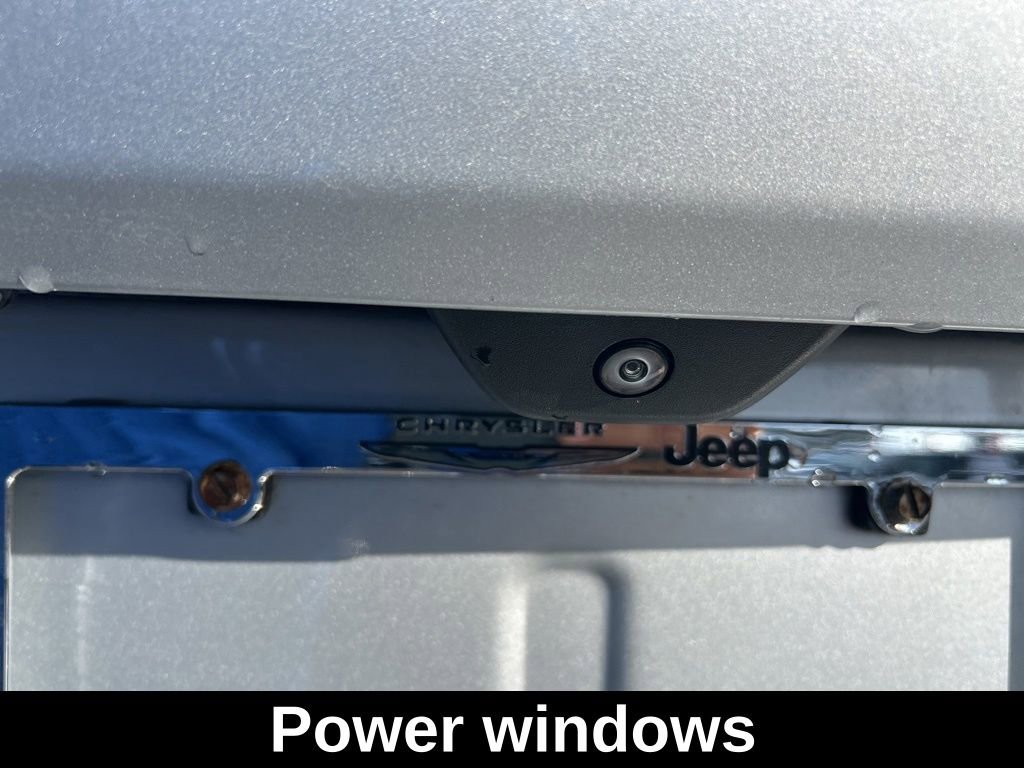 Used 2022 Jeep Grand Cherokee L Limited image 22