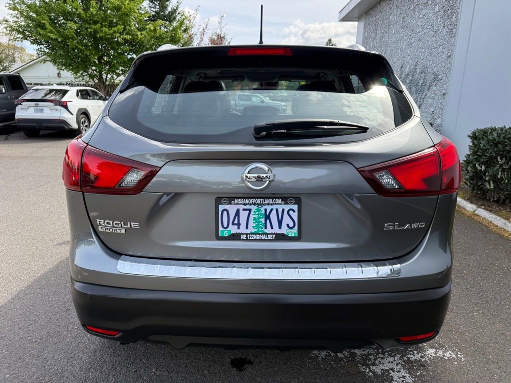 Used 2017 Nissan Rogue Sport SL w/ SL Premium Package AWD/4WD image 7